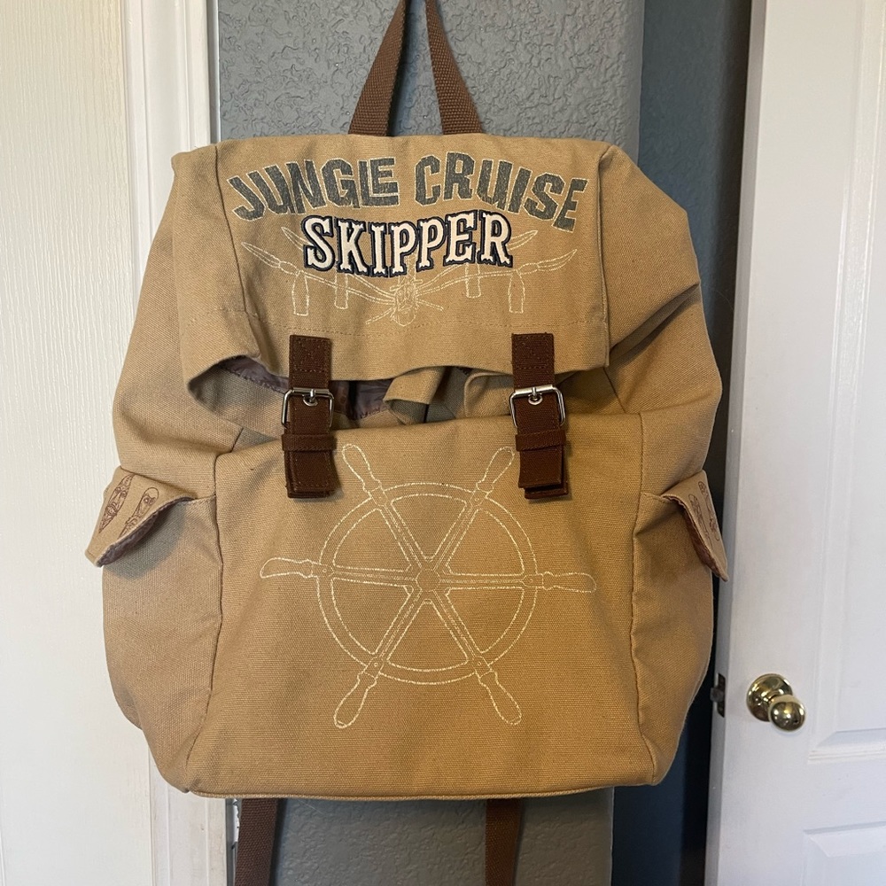 Jungle Cruise backpack from disneyland! used lightly, good condition!